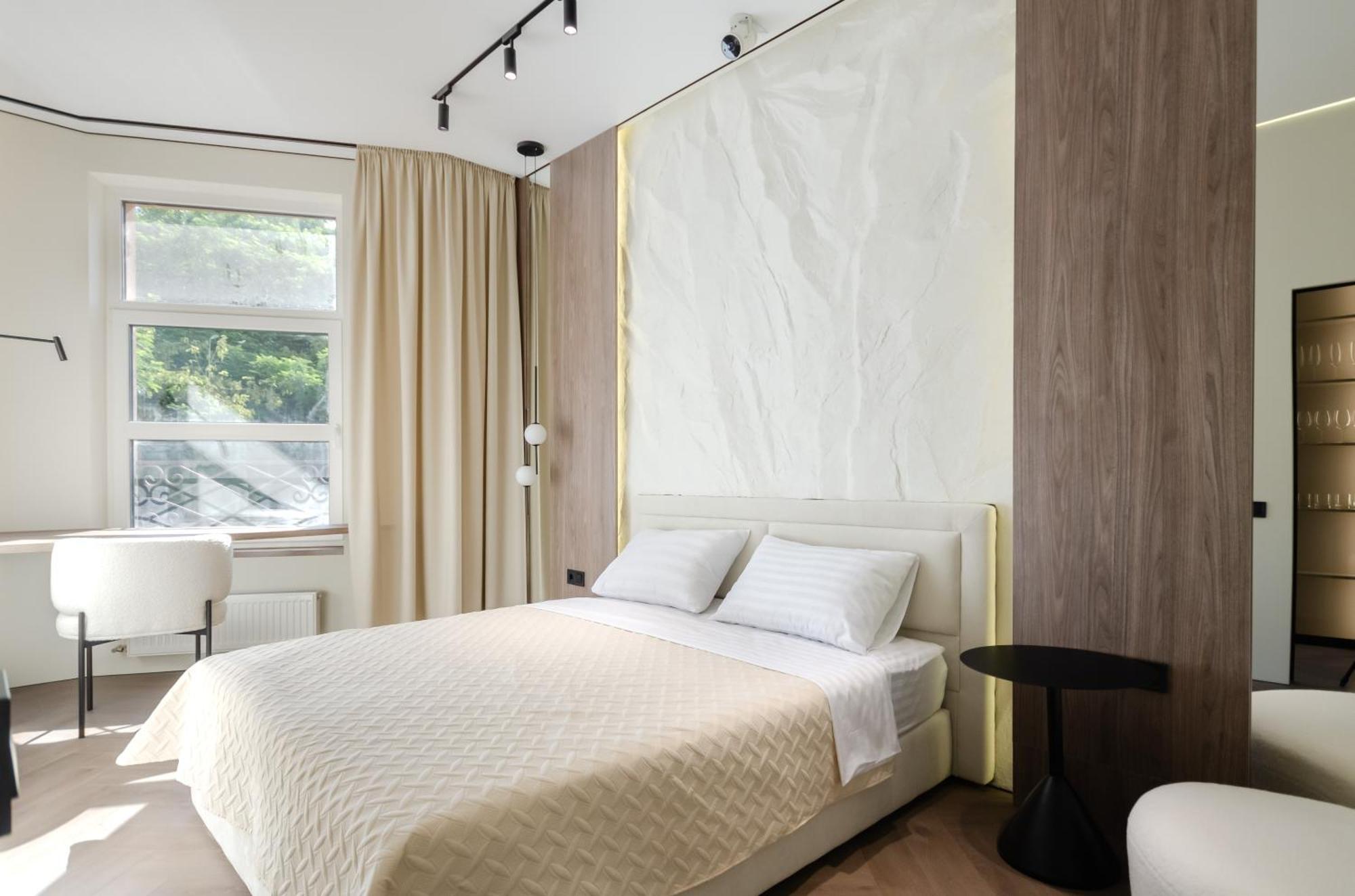 Petrovdom 2-76 Luxury Living In Rc Pechersk Plaza Киев Экстерьер фото
